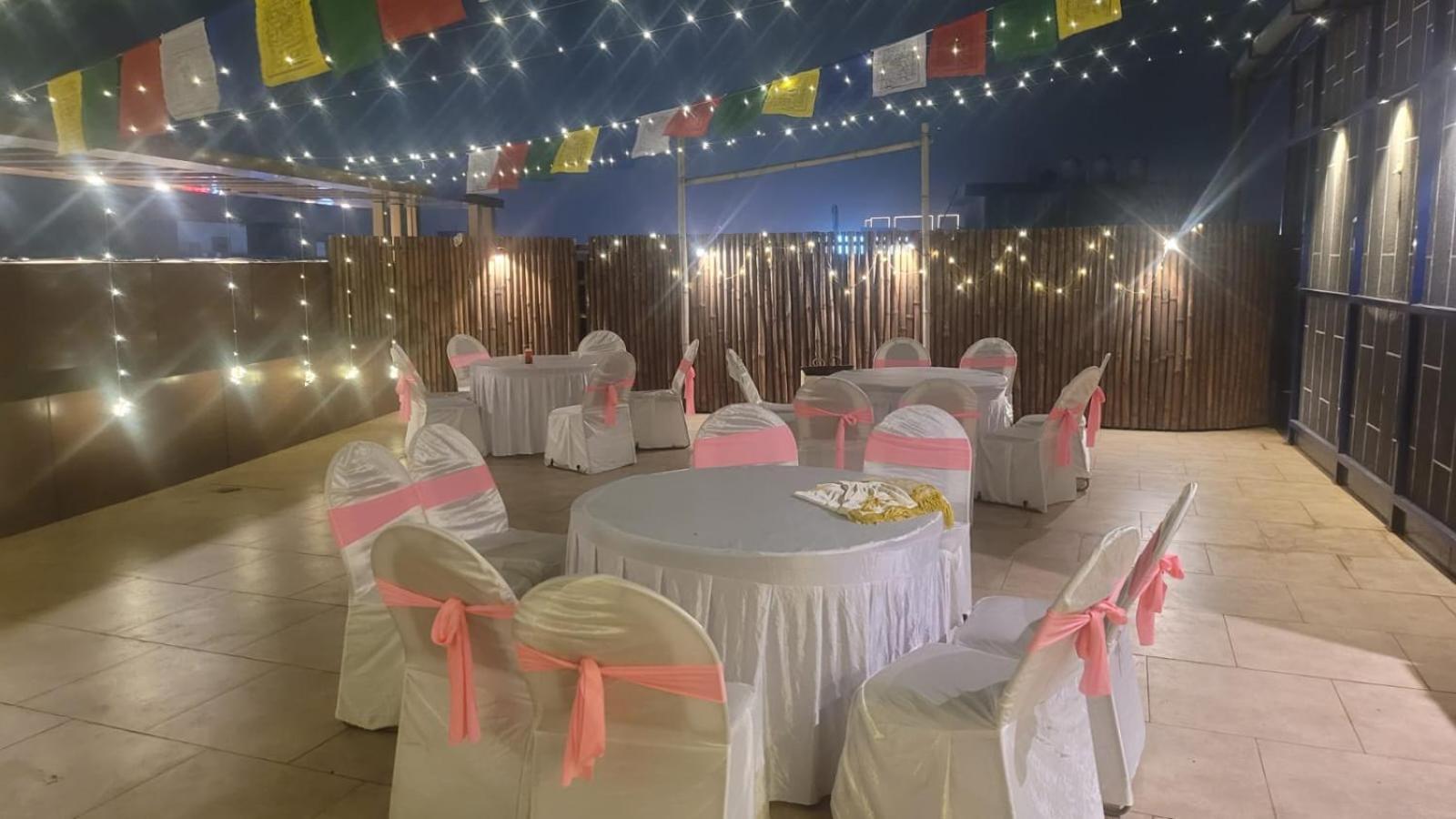 Zirakpur Hotel Pearl Wood מראה חיצוני תמונה